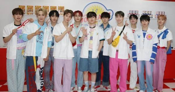 JO1、「JO1 MART」に来店! 完成したグッズを初めて見て「テンション上がった」