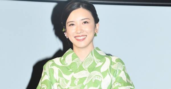 永野芽郁、爽やかな浴衣姿でターン! 大泉洋は「カメラが回っていなくても面白い」