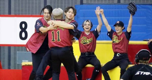 ELLY＆NAOTO＆今市隆二の“三代目JSBハグ”に会場沸く!「LDH DREAM MATCH」長打王決定戦