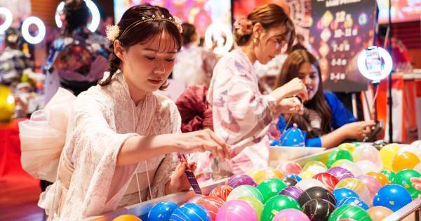 美しい浴衣姿のライバーたちが共演　イチナナ“異例”の回遊型イベント開催