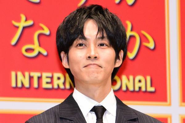 松坂桃李、局をまたいだ“別班”いじりに「ありがとう」『ゆとりですがなにか』会見