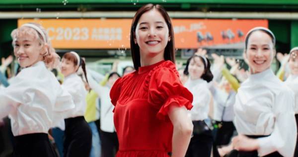 新木優子&福士蒼汰、“サラブレッドステップ”披露「とにかく高鳴るCMに」