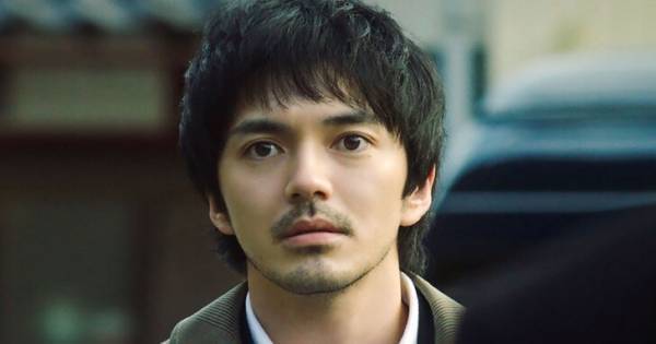 林遣都、無精ひげでやつれた姿「 #ヒゲノハヤシ 」堪能できる『隣人X』場面写真