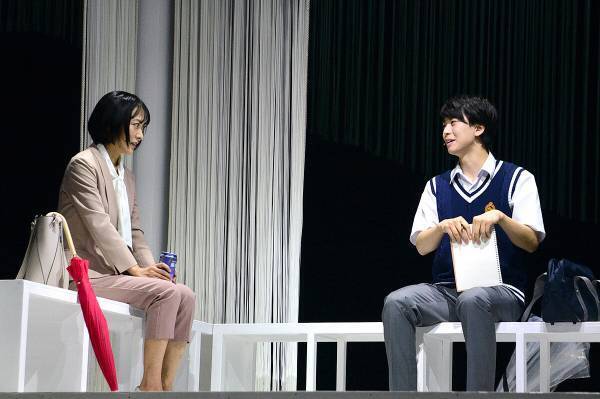 岡宮来夢&谷村美月、繊細な心のやりとりで新海誠監督の世界を舞台に『言の葉の庭』開幕