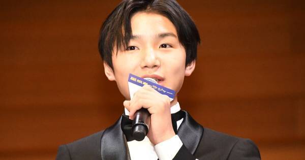 寺田心、凛々しいタキシード姿でオーケストラに興奮　鈴木梨央は感情込み上げ涙