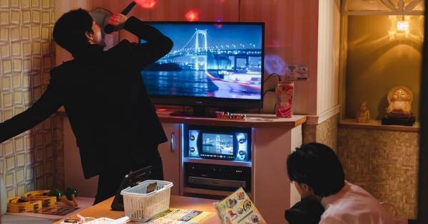 綾野剛らが歌うカラオケ大会セットリスト公開　昭和から令和のヒットソング全13曲