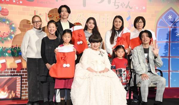 黒柳徹子、頭から飴を取り出し子供にプレゼント　ファンと交流で突然の質問に対応