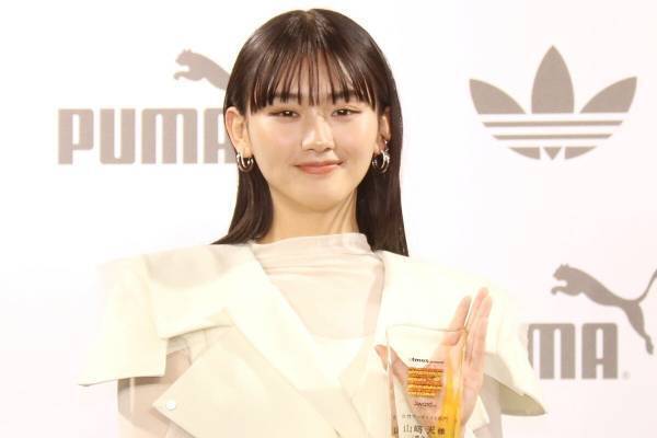 櫻坂46山崎天「おばあちゃんになっても踊り続けたい」 スニーカー愛も熱弁「履き続けたい」