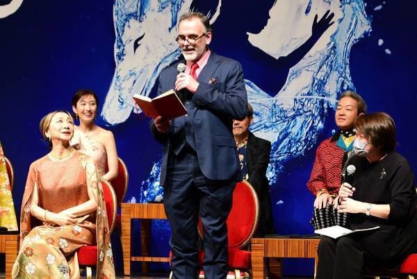 舞台『千と千尋の神隠し』、ロンドン公演が想像以上の売れ行き　SNS発信で新たな演劇ファンに期待