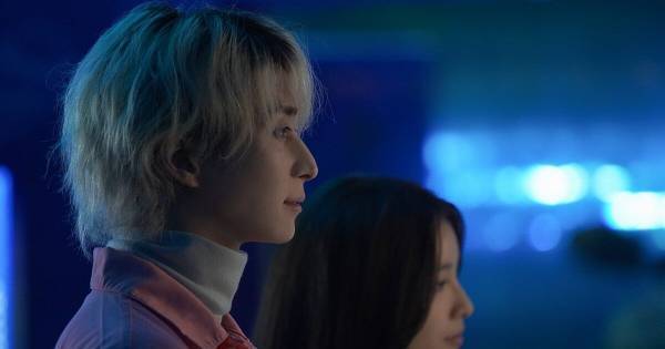 Snow Man 佐久間大介、『マッチング』吐夢の怪演でピンクジャケット姿に“違和感”