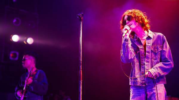 離婚伝説、松田歩が曲中に立ち去り…観客を驚かせた“3分間のフィナーレ”