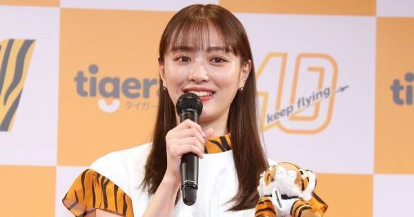 内田理央、タイガーエア台湾のアンバサダー就任　トラ柄衣装で会見「頑張ります!」