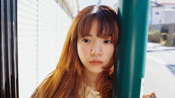 あいみょん「桜が降る夜は」　auスマプレで期間限定の無料ダウンロード開始