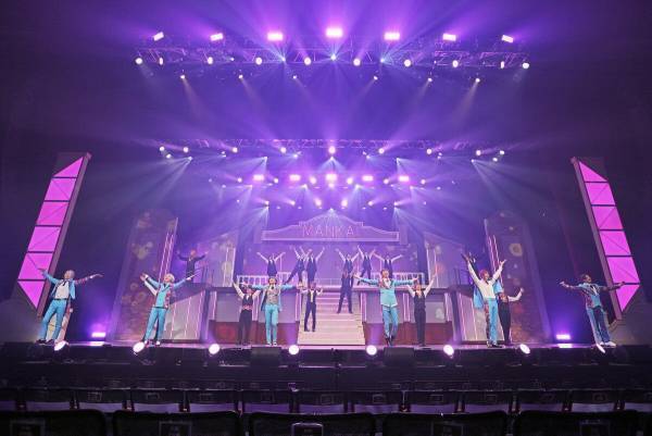 『エーステ』冬組単独公演開幕! 植田圭輔卒業&和田琢磨登場、定本楓馬「全力で頑張ります」