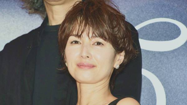 吉瀬美智子、“急なお誘い”の女子会写真に反響「豪華すぎる」「全員主役級」