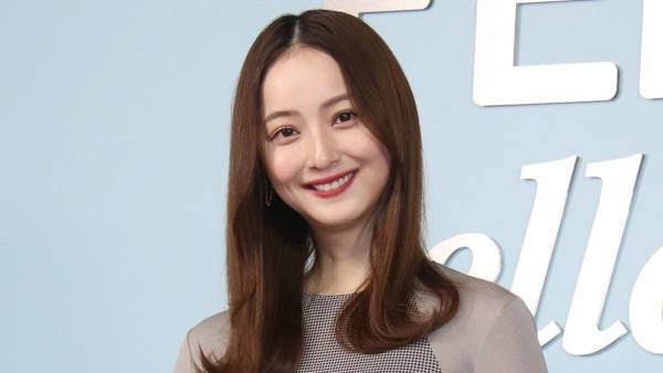 佐々木希、人生初のタケノコ掘り体験「皆さんに感謝の気持ちでいっぱいに…」