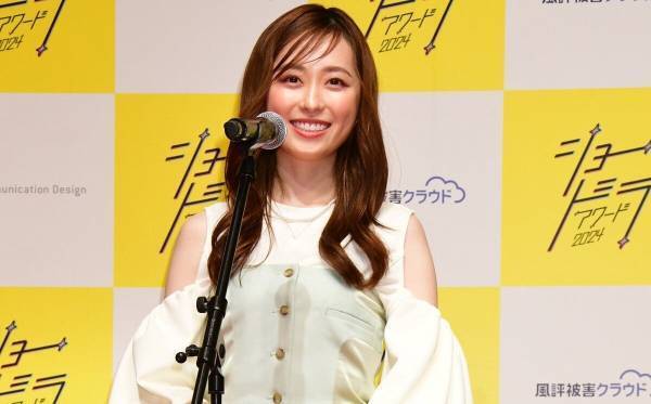 福原遥がプレゼンターで登場 「ショードラアワード2024」授賞式で大賞が決定