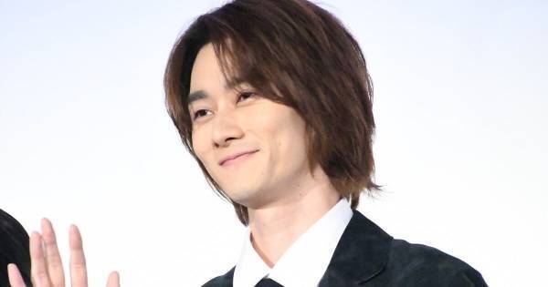 柳俊太郎、芸能界入りのきっかけは“骨折”? 「折ってよかった(笑)」