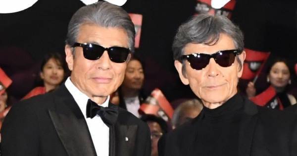 舘ひろし、柴田恭兵のマイクトラブルをすかさずフォロー　名コンビぶりで会場沸かす