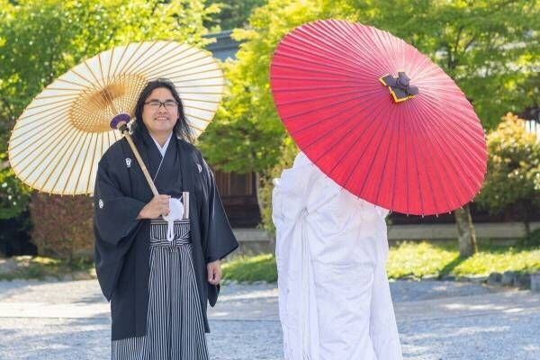 ロッチ中岡創一が結婚　お相手は「13年付き合ったお酒とサウナが好きなキレイ好きの日本人女性」