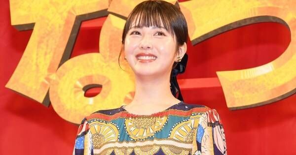 浜辺美波、映画『キングダム』を宣伝する高嶋政宏と遭遇「裏切り者だぁ!」