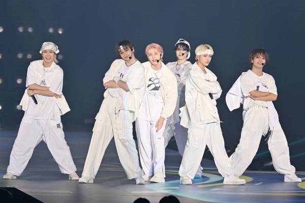 JO1＆INIの弟分DXTEEN、関コレ初出演　福田歩汰「肩のこのへんだけでも覚えて帰って」