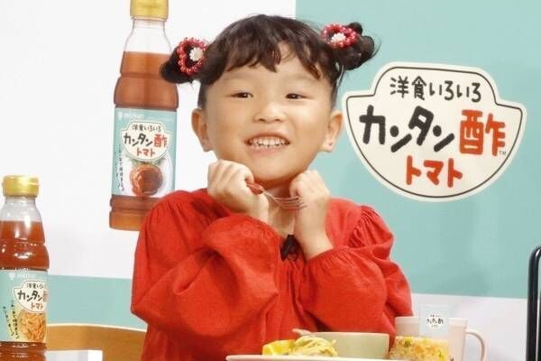 “ののちゃん”村方乃々佳、お子様ランチ味わい「おいし～!」 かわいさに共演者メロメロ