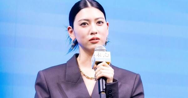 三吉彩花、あの大女優とパリで遭遇「本物だ…!」「ずっとドキドキしていた」