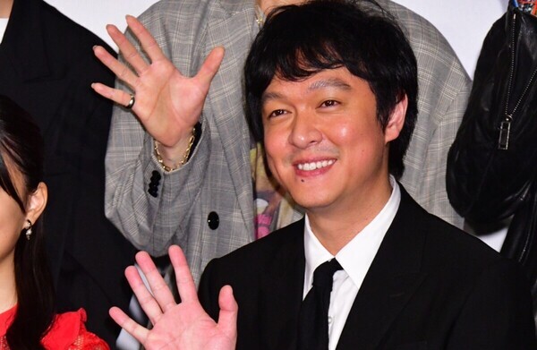 丸山隆平、たこ焼きヘアバンドで「原点回帰したいと思います!」