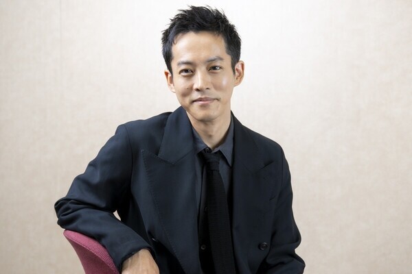 松坂桃李、父親になって子供第一の生活に「自分の優先順位はランク外」 俳優としての意識の変化も語る