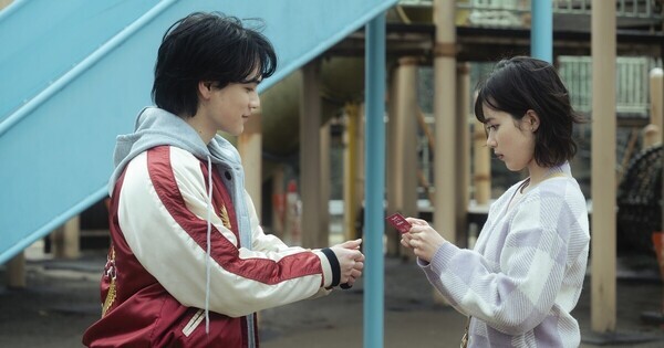 JO1豆原一成、アドリブで決めポーズ披露　『BADBOYS』監督「少し恥ずかしそうに…」