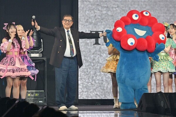 石破茂総理、デニムスタイルでTGC登場　会場どよめきでEXIT兼近「歓声というより戸惑い」