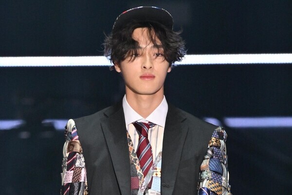 谷原章介の長男・谷原七音、TGC初出演でランウェイデビュー