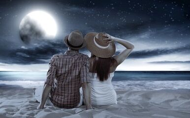 10月4日は「中秋の名月」！月の美しい晩は告白もデートもおすすめ！な理由