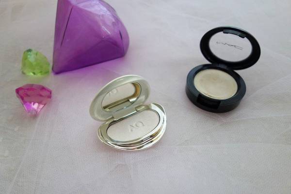 おすすめのアイシャドウベースと使い方