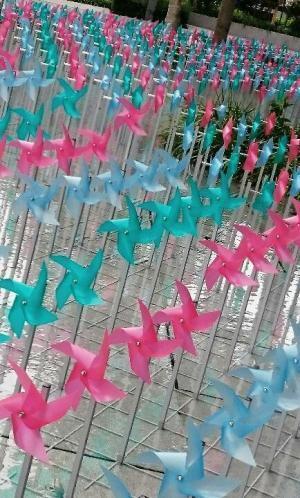 ふんわりスカート、大人っぽく着るならモスグリーンがおすすめ