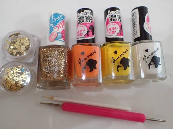 花火ネイルの簡単なやり方【マニキュアでセルフネイル】