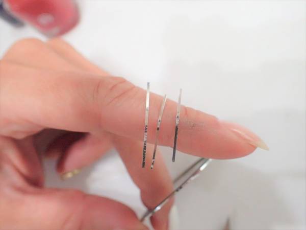 スポーティーミックスネイルの簡単なやり方【マニキュアでセルフネイル】