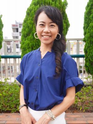 【おしゃれびとスナップ #11】知性と個性のあいだ。大人の夏ネイビー