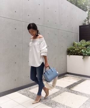 １本で秋を先取り。GUフェイクファーバッグストラップが使える