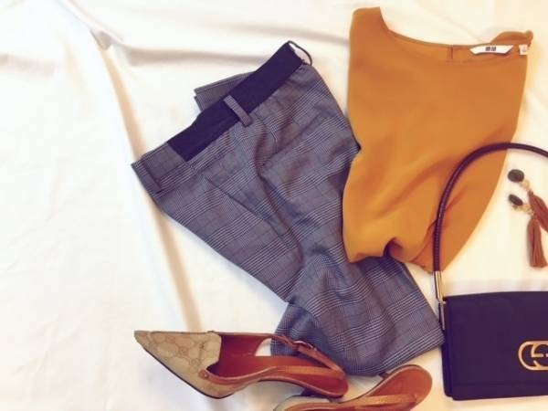 １枚で旬コーデ。UNIQLOグレンチェックパンツがあればいい