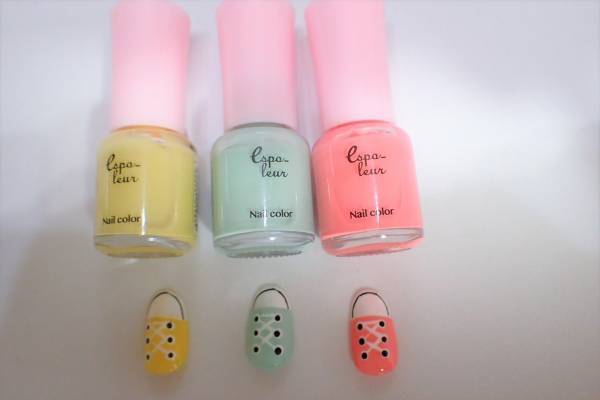 スニーカーネイルの簡単なやり方【マニキュアでセルフネイル】