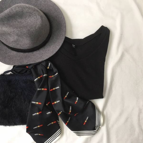 UNIQLOリブバレエネックTでつくる、大人フェミニンコーデ