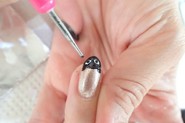 ハロウィンネイルの簡単なやり方【マニキュアでセルフネイル】
