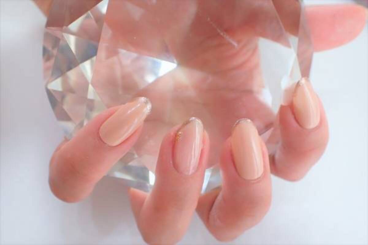 スキニーフレンチネイルの簡単なやり方 マニュキュアでセルフネイル ウーマンエキサイト 1 3 スキニーフレンチネイルの簡単なやり方 マニュキュアでセルフネイル ウーマンエキサイト 1 3