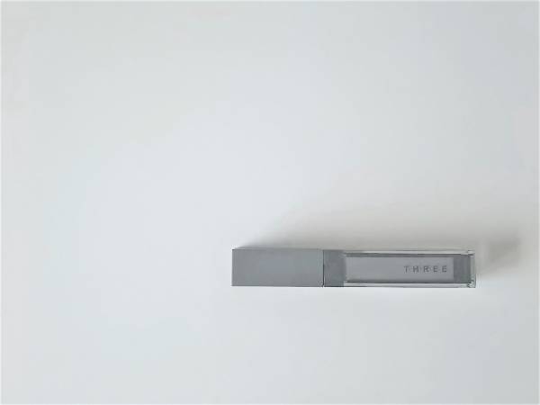 秋色コスメを取り入れて、自分の顔を見直す機会に