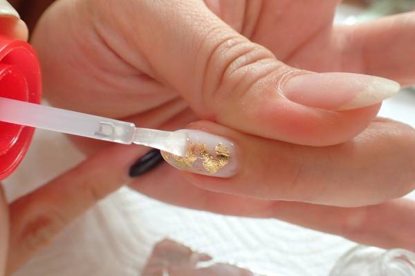 大理石ネイル（秋ver.）の簡単なやり方【マニキュアでセルフネイル】