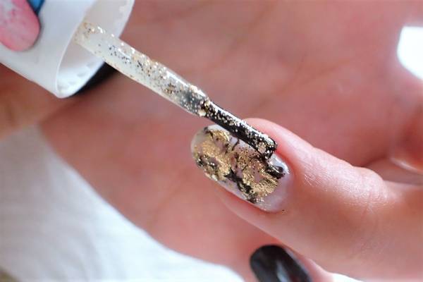 大理石ネイル（秋ver.）の簡単なやり方【マニキュアでセルフネイル】