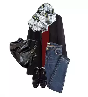 パリジェンヌの秋ファッション、基本アイテムと旬な足元に注目！