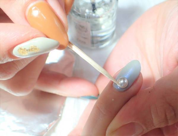 偏光パールネイルの簡単なやり方【マニキュアでセルフネイル】